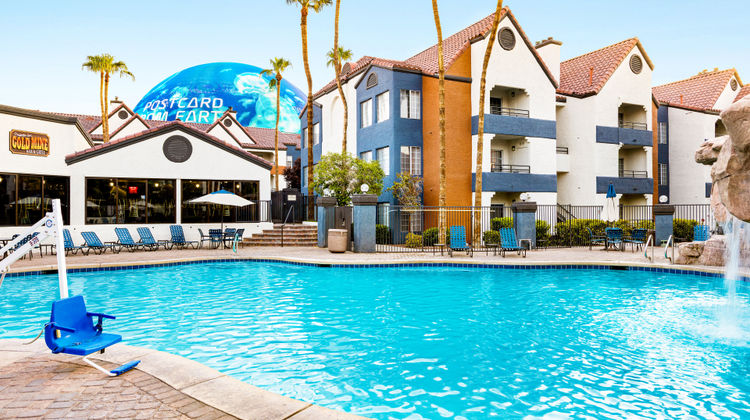 Holiday Inn Club Vacations Desert Club Pool