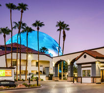 Holiday Inn Club Vacations Desert Club Exterior