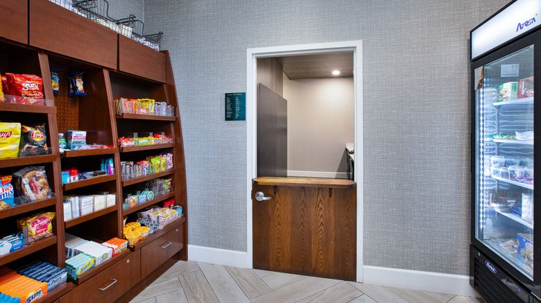 <b>Staybridge Suites Lincoln Northeast Lobby</b>. Images powered by <a href="https://www.leonardoworldwide.com/" title="Leonardo Worldwide" target="_blank">Leonardo</a>.