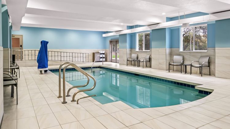 Holiday Inn Express Pool