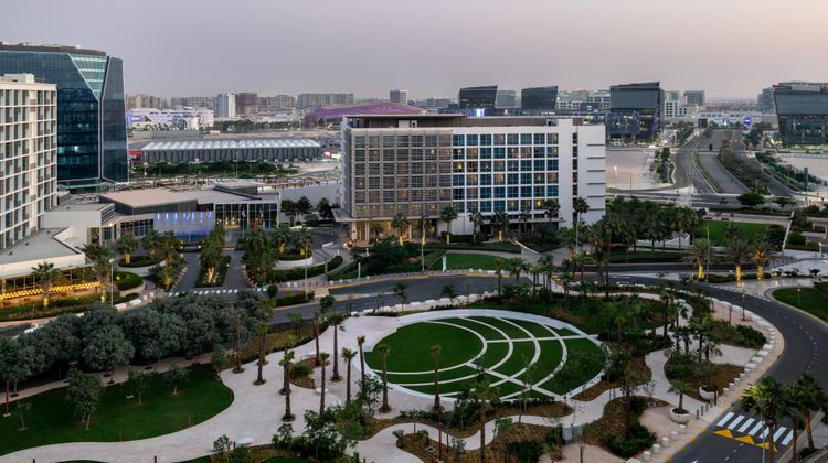 Yas Plaza Circuit Exterior