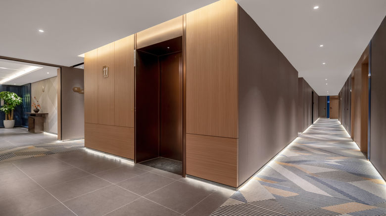 <b>Holiday Inn Exp Shuangliu Chuan Lobby</b>. Images powered by <a href="https://www.leonardoworldwide.com/" title="Leonardo Worldwide" target="_blank">Leonardo</a>.