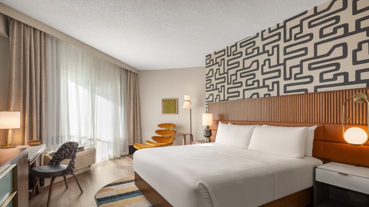Hotel Indigo Columbus Downtown Suite