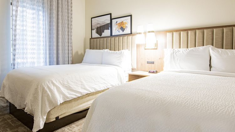 Staybridge Suites Suite