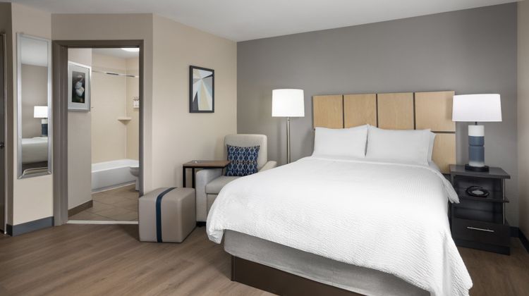 Candlewood Suites Oak Grove-Ft Campbell Room