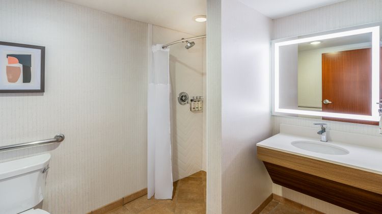 Holiday Inn Frisco Room
