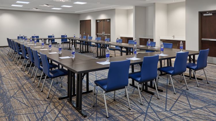 Holiday Inn Express & Suites Odessa Meeting