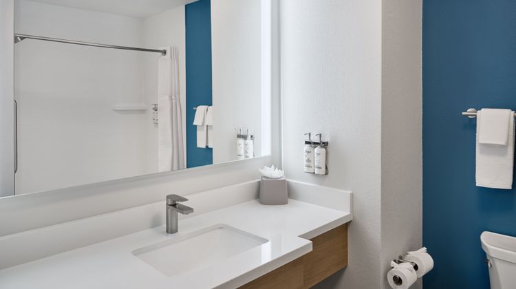 Holiday Inn Express & Suites Odessa Room