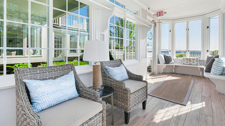 <b>The Cove at Rockport Room</b>. Images powered by <a href="https://www.leonardoworldwide.com/" title="Leonardo Worldwide" target="_blank">Leonardo</a>.