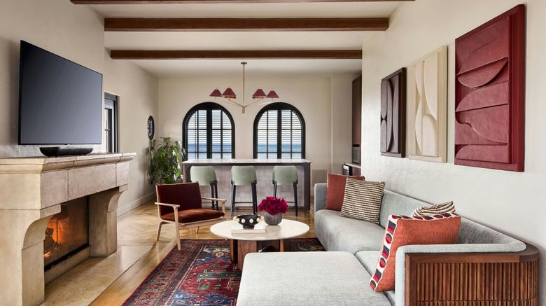 <b>The Ritz-Carlton Bacara, Santa Barbara Suite</b>. Images powered by <a href="https://www.leonardoworldwide.com/" title="Leonardo Worldwide" target="_blank">Leonardo</a>.