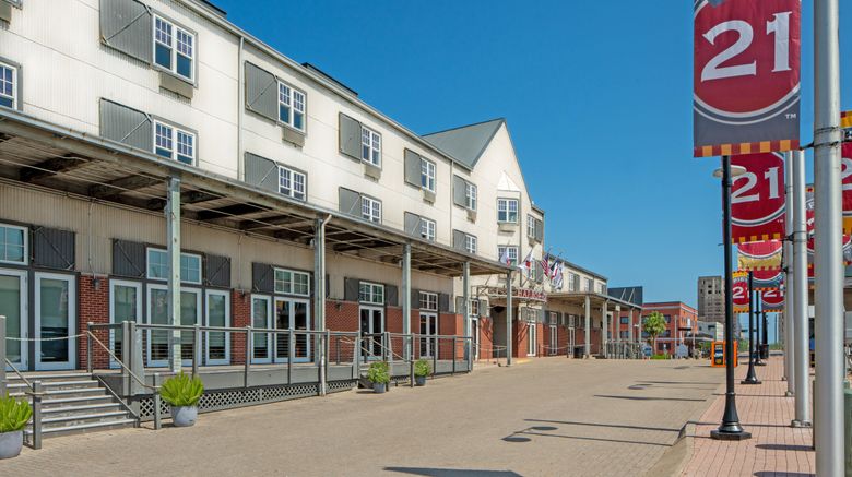 Harbor House Hotel  and  Marina at Pier 21 Exterior. Images powered by <a href="https://www.leonardoworldwide.com" target="_blank" rel="noopener">Leonardo</a>.