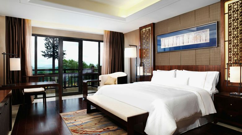 <b>The Westin Changbaishan Resort Room</b>. Images powered by <a href="https://www.leonardoworldwide.com/" title="Leonardo Worldwide" target="_blank">Leonardo</a>.
