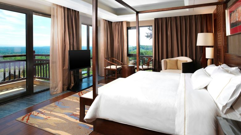 <b>The Westin Changbaishan Resort Suite</b>. Images powered by <a href="https://www.leonardoworldwide.com/" title="Leonardo Worldwide" target="_blank">Leonardo</a>.