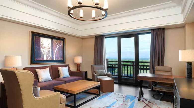 <b>Sheraton Changbaishan Resort Suite</b>. Images powered by <a href="https://www.leonardoworldwide.com/" title="Leonardo Worldwide" target="_blank">Leonardo</a>.