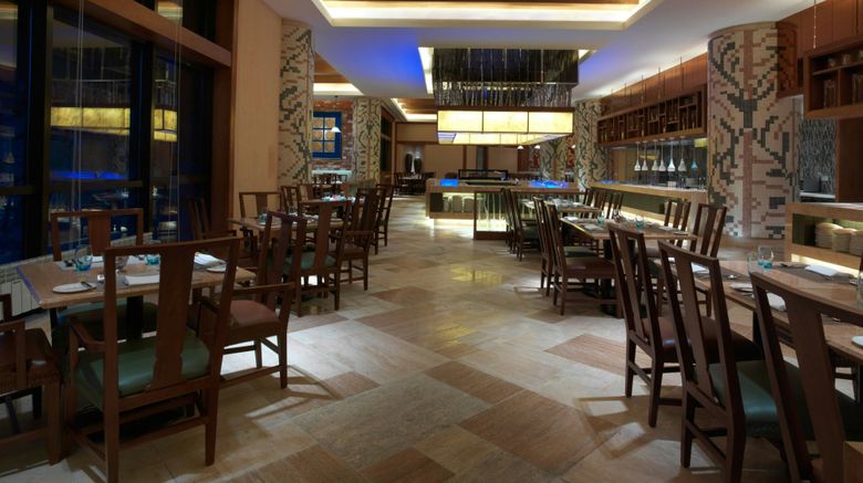 <b>Sheraton Changbaishan Resort Restaurant</b>. Images powered by <a href="https://www.leonardoworldwide.com/" title="Leonardo Worldwide" target="_blank">Leonardo</a>.
