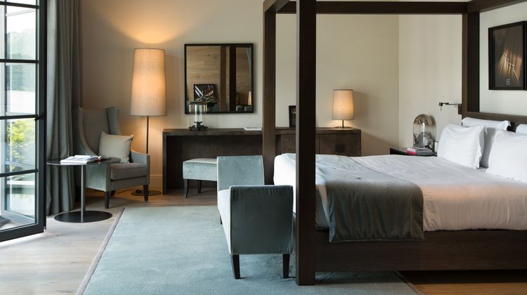 Filario Hotel & Residences Suite