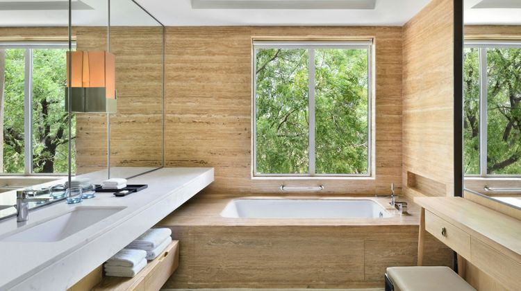 Aravali Marriott Resort & Spa Delhi NCR Room