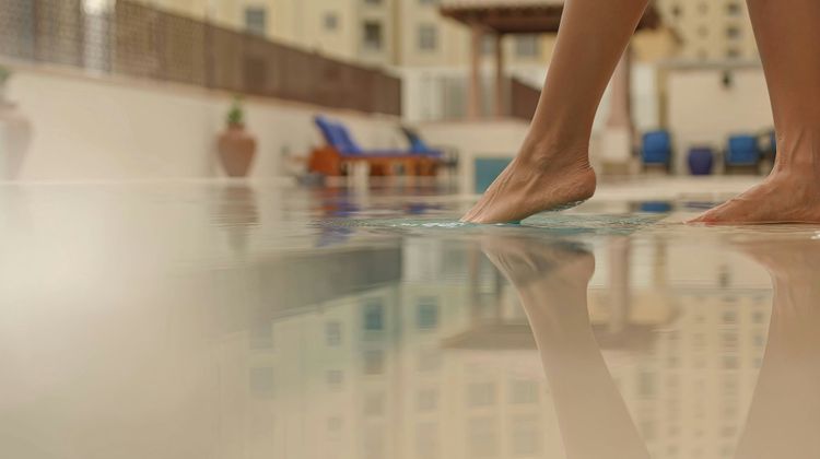 The Ritz-Carlton, Dubai Pool