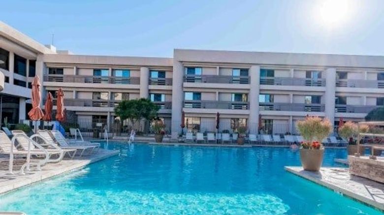 <b>Indian Wells Resort Hotel Pool</b>. Images powered by <a href="https://www.leonardoworldwide.com/" title="Leonardo Worldwide" target="_blank">Leonardo</a>.