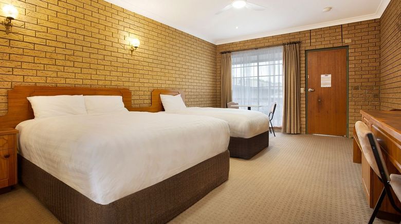 <b>Manifold Motor Inn Room</b>. Images powered by <a href="https://www.leonardoworldwide.com/" title="Leonardo Worldwide" target="_blank">Leonardo</a>.