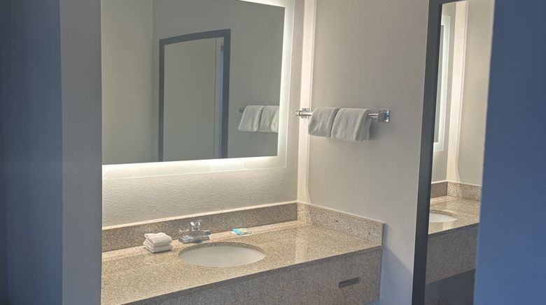 <b>Red Roof Inn Media, PA Room</b>. Images powered by <a href="https://www.leonardoworldwide.com/" title="Leonardo Worldwide" target="_blank">Leonardo</a>.