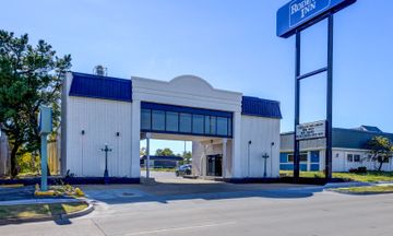 Capital O Travelers Inn Lawton