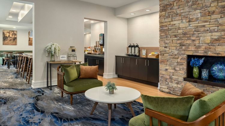 Fairfield Inn/Suites Savannah I-95 South Lobby