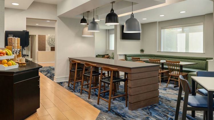 Fairfield Inn/Suites Savannah I-95 South Restaurant