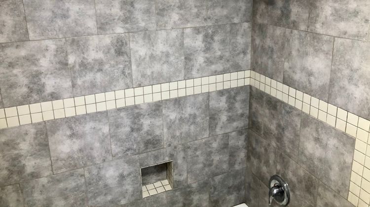 Capital O Budget Inn Ontario Room