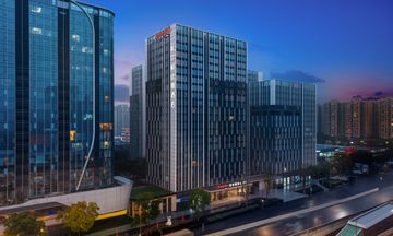 Hampton Chengdu West Railway