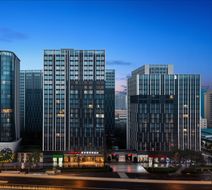 Hampton Chengdu West Railway Exterior