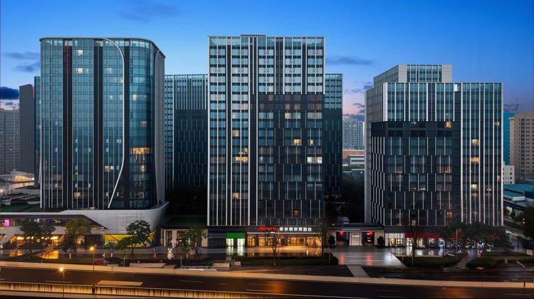 <b>Hampton Chengdu West Railway Exterior</b>. Images powered by <a href="https://www.leonardoworldwide.com/" title="Leonardo Worldwide" target="_blank">Leonardo</a>.