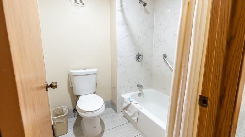 <b>Budget Inn Motel Corcoran Room</b>. Images powered by <a href="https://www.leonardoworldwide.com/" title="Leonardo Worldwide" target="_blank">Leonardo</a>.