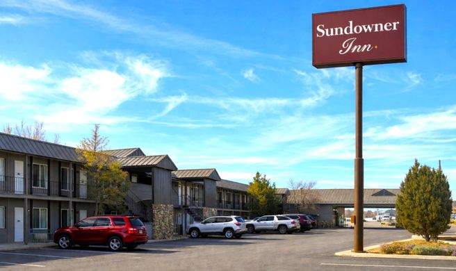 Sundowner Inn Exterior
