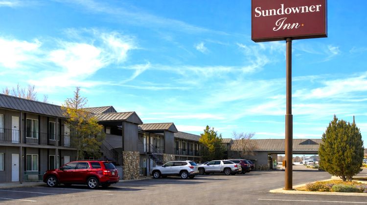 Sundowner Inn Exterior