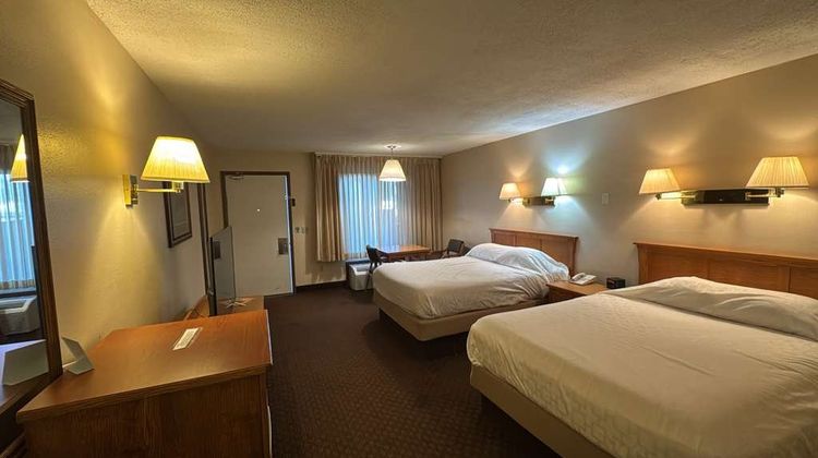 Sundowner Inn Room