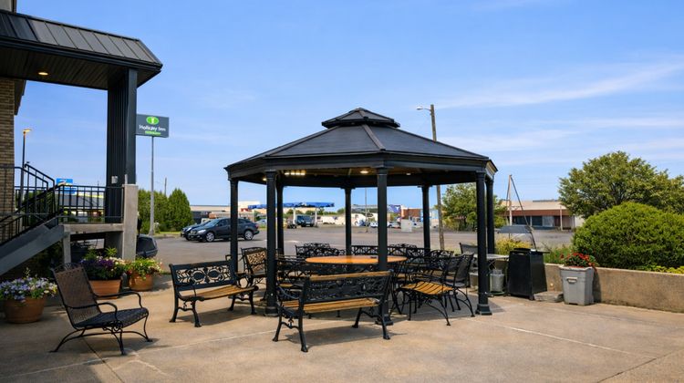 Sundowner Inn Exterior