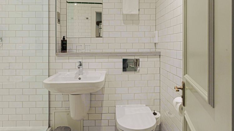 Bristol Grand Hotel By Sunday Room