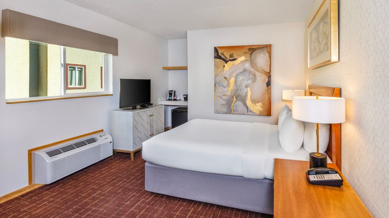 <b>Banff Inn Room</b>. Images powered by <a href="https://www.leonardoworldwide.com/" title="Leonardo Worldwide" target="_blank">Leonardo</a>.