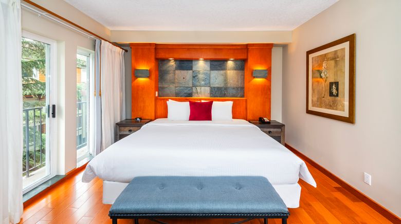 <b>Banff Inn Suite</b>. Images powered by <a href="https://www.leonardoworldwide.com/" title="Leonardo Worldwide" target="_blank">Leonardo</a>.