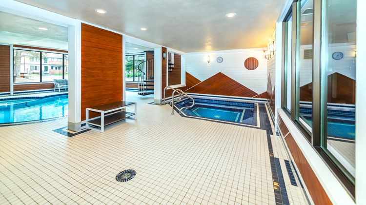 Charltons Banff Hotel Pool