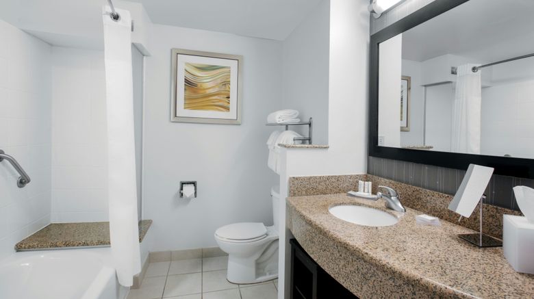 <b>Courtyard Jacksonville Northeast/Kendall Room</b>. Images powered by <a href="https://www.leonardoworldwide.com/" title="Leonardo Worldwide" target="_blank">Leonardo</a>.