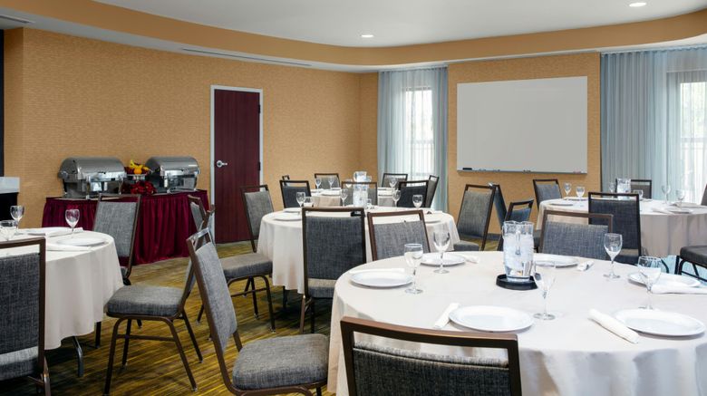 <b>Courtyard Jacksonville Northeast/Kendall Meeting</b>. Images powered by <a href="https://www.leonardoworldwide.com/" title="Leonardo Worldwide" target="_blank">Leonardo</a>.