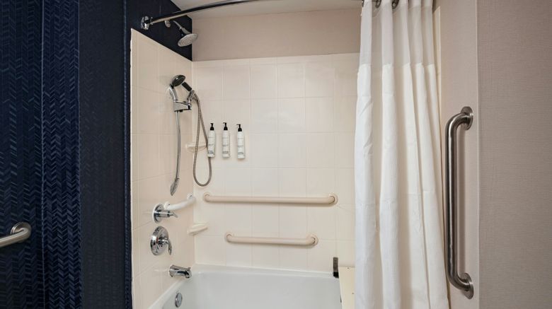 <b>Fairfield Inn & Ste Edison-S Plainfield Room</b>. Images powered by <a href="https://www.leonardoworldwide.com/" title="Leonardo Worldwide" target="_blank">Leonardo</a>.