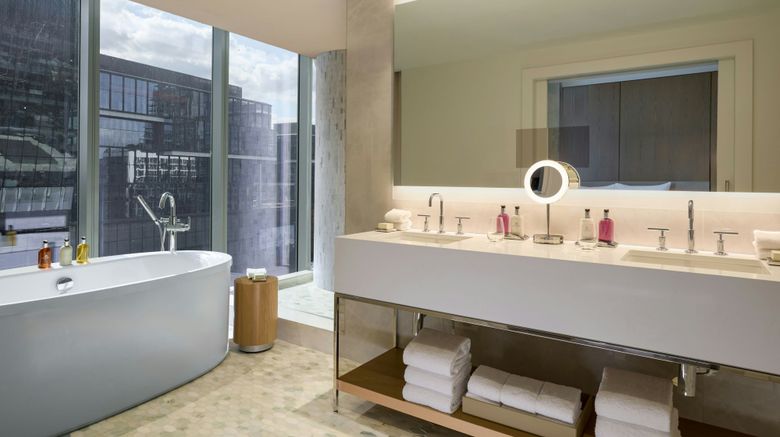 <b>JW Marriott Reston Station Room</b>. Images powered by <a href="https://www.leonardoworldwide.com/" title="Leonardo Worldwide" target="_blank">Leonardo</a>.