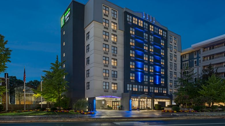 <b>Holiday Inn Express & Suites Exterior</b>. Images powered by <a href="https://www.leonardoworldwide.com/" title="Leonardo Worldwide" target="_blank">Leonardo</a>.
