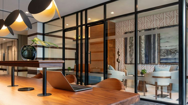 Sheraton Tha Walk Dubai Exterior