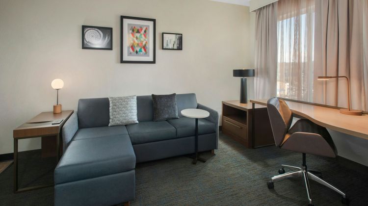 Residence Inn Pittsburgh/Monroeville Suite
