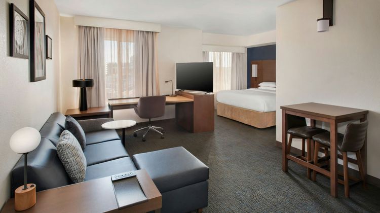 Residence Inn Pittsburgh/Monroeville Suite