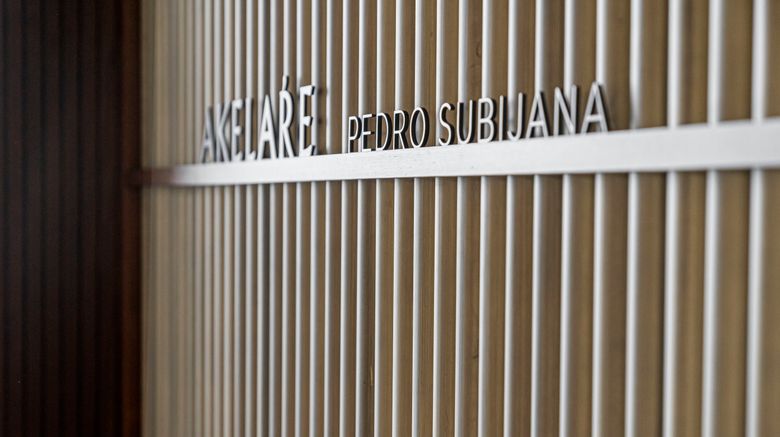 <b>Akelarre Pedro Subijana Lobby</b>. Images powered by <a href="https://www.leonardoworldwide.com/" title="Leonardo Worldwide" target="_blank">Leonardo</a>.